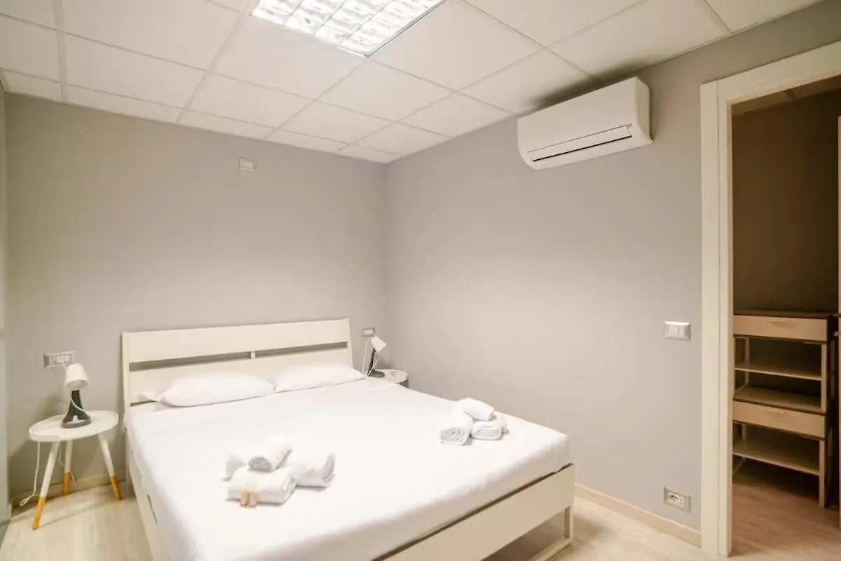 Modern Loft 8 Min From Duomo Apartment Milan 0*,